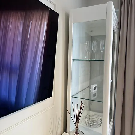 Luxury 2br With Free Parking Herastrau Apartment Bucharest